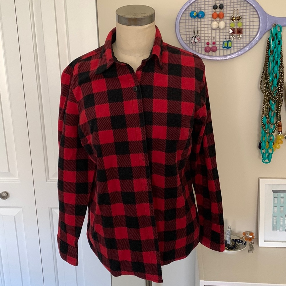 Women’s fleece plaid flannel shirt. Size medium.